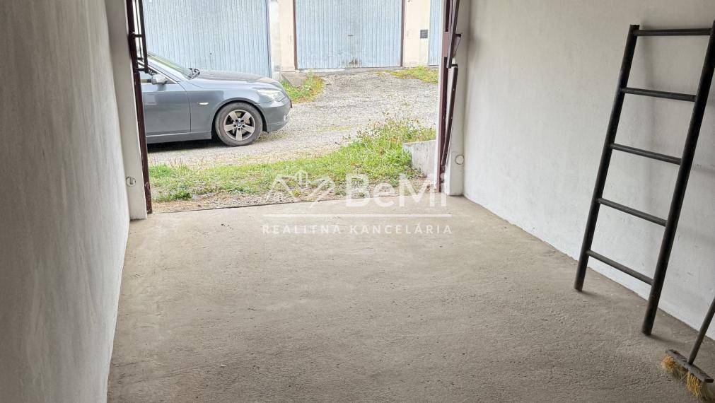 Garáž na predaj. Tačevská ulica