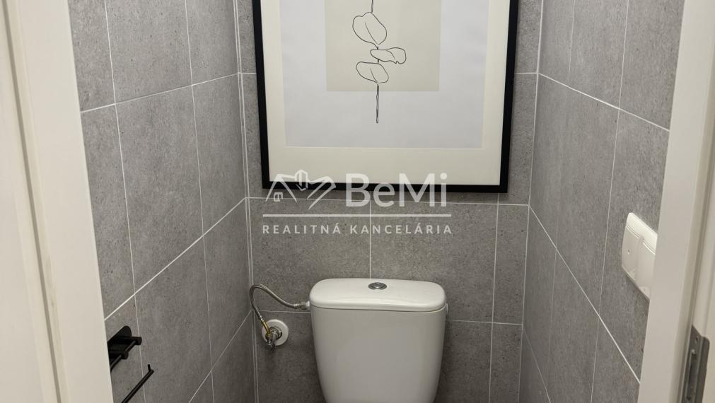 Prenájom 2 izbového bytu na Štefánikovej ulici