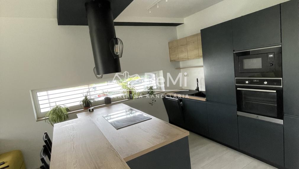 Prvotriedne bývanie - 3-izbový apartmán  (001-113-JFE)