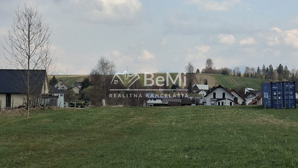 REZERVOVANE Predaj dvoch stavebných pozemkov – obec Bobrov