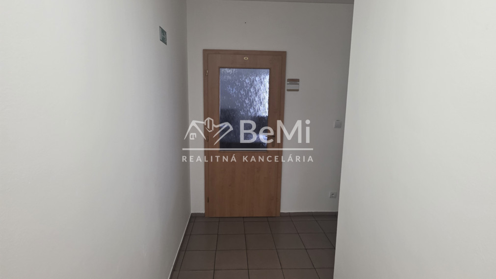 Znížená Cena Priemyselný areál pri Novom Meste nad Váhom