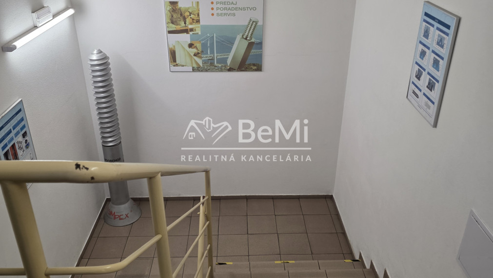 Znížená Cena Priemyselný areál pri Novom Meste nad Váhom