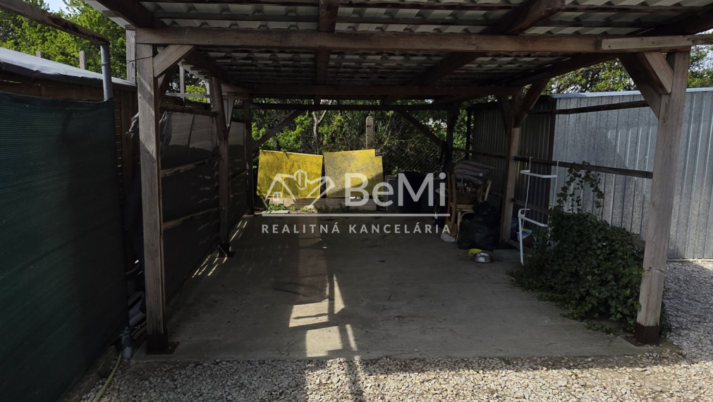 Slnečný 2,5 -izbový byt 66 m² v Pobedime  balkón, klimatizácia