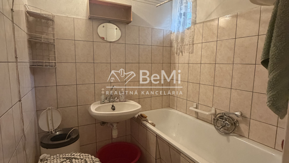 Rodinný dom,vhodný na chatu v Boldogkőújfalu za 27000,-Eur