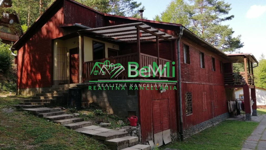 PONUKA: Predaj rekreačný areál v Súľov-Hradná (112-13-MACHa)