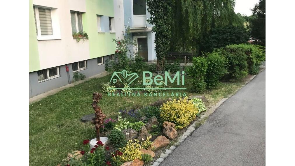 Rezervované- pekný 4-izbový byt s balkónom v peknom prostredí-Banská Bystrica-Stará Sásová