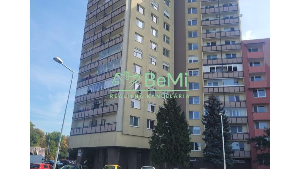 Ponúkame Vám 2 izbový byt na Predaj v Nových Zámkoch (048-112-DAKO3)