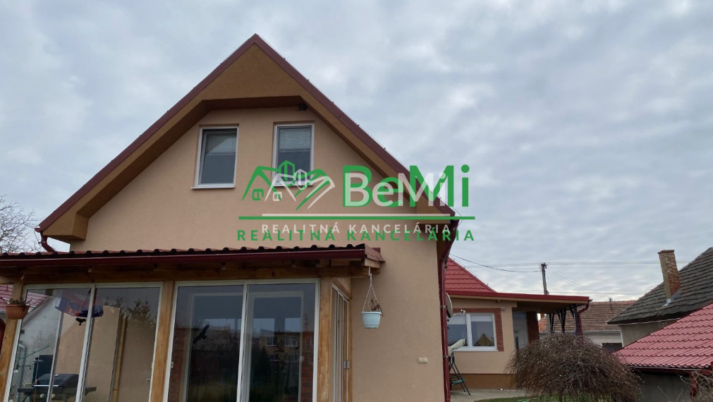 Rodinný dom na predaj Uľany nad Žitavou (036-12-JUPAa)