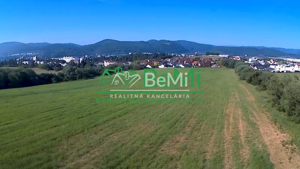 Parcela na Sarvaške 024-14-VLP3