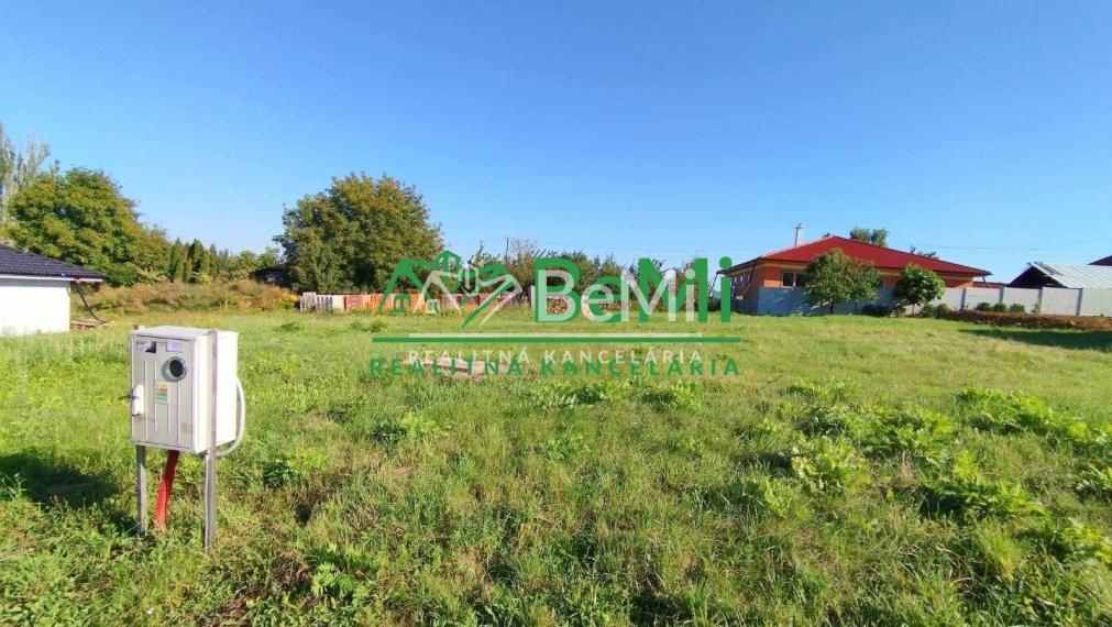 Predaj stavebného pozemku s IS - Beladice (1137-14-AFI)
