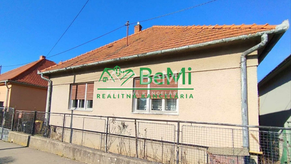 REZERVOVANÉ - Predaj rodinného domu - Zlaté Moravce (1168-12-AFI)