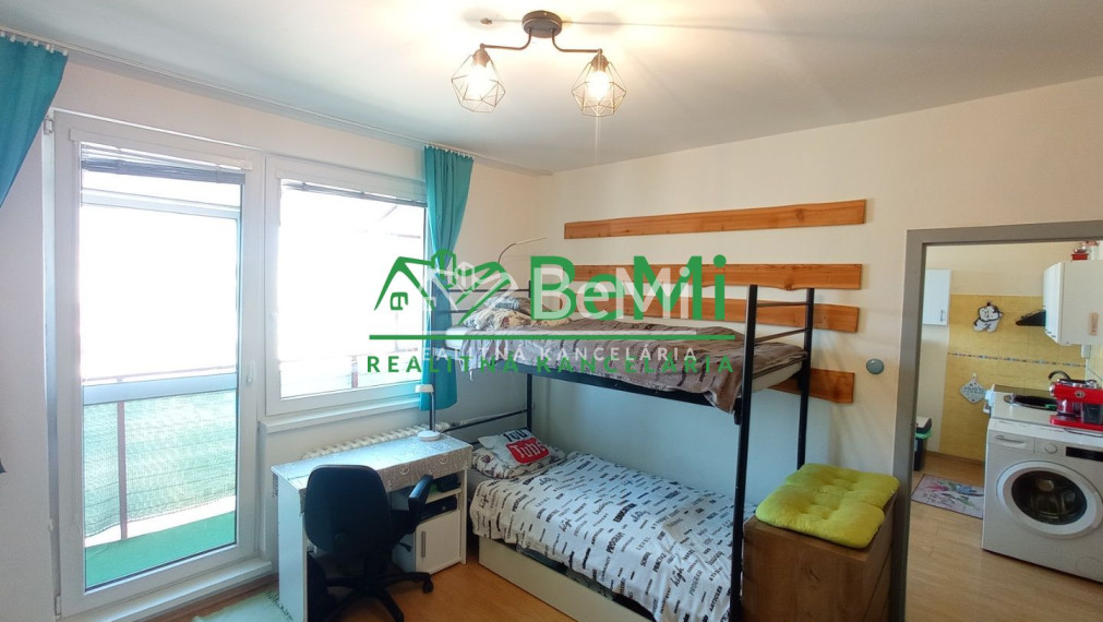 Predaj pekného 1 izbového bytu s loggiou - TLMAČE - LIPNÍK 060-111-DUJU