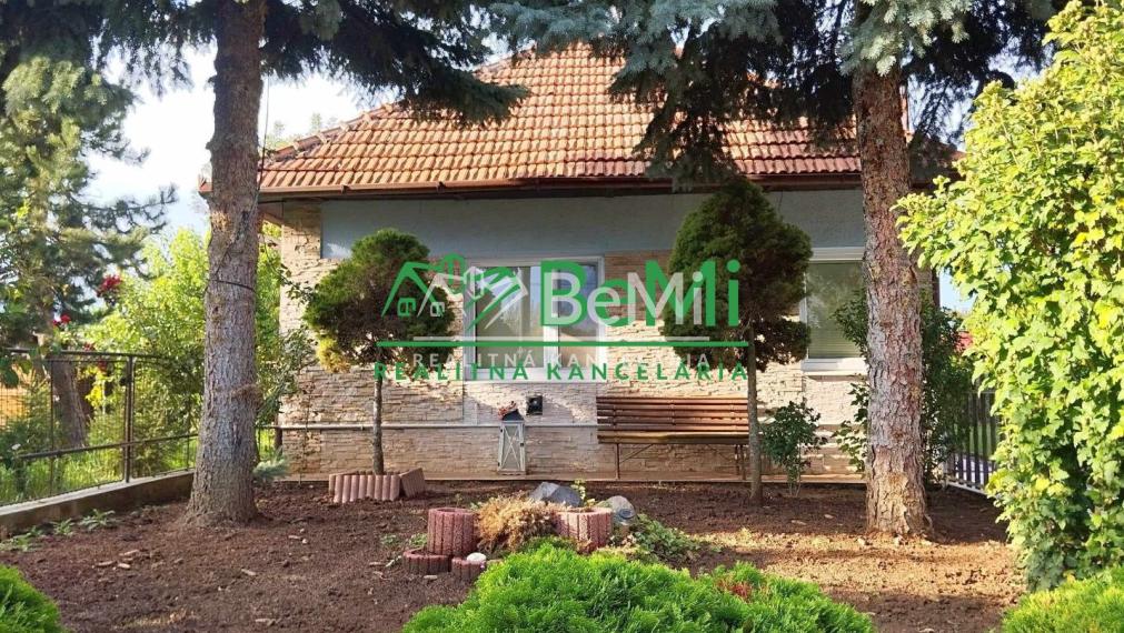 REZERVOVANÉ - Predaj rodinného domu - Čifáre (1189-12-AFI)