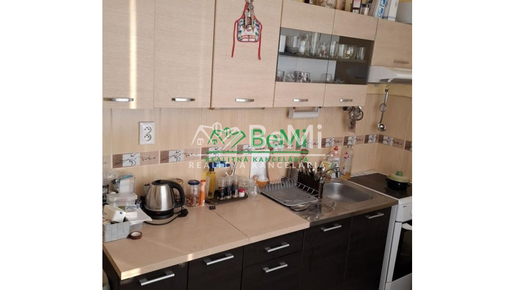 Predaj, 2 izbový zrekonštruovaný byt - Šahy (036-112-PEKR)