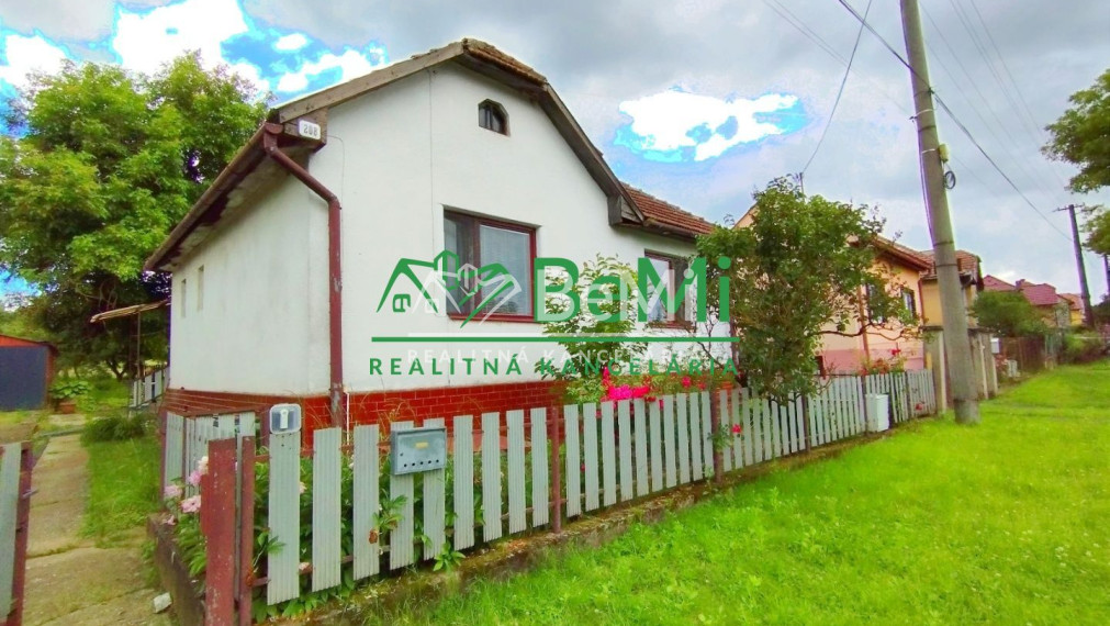 REZERVOVANÉ-Rodinný dom so záhradou-Šurice