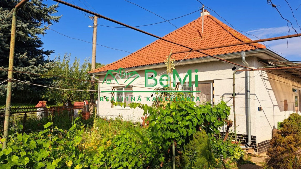 Predaj, rodinný dom - Močenok (018-12-JANS)