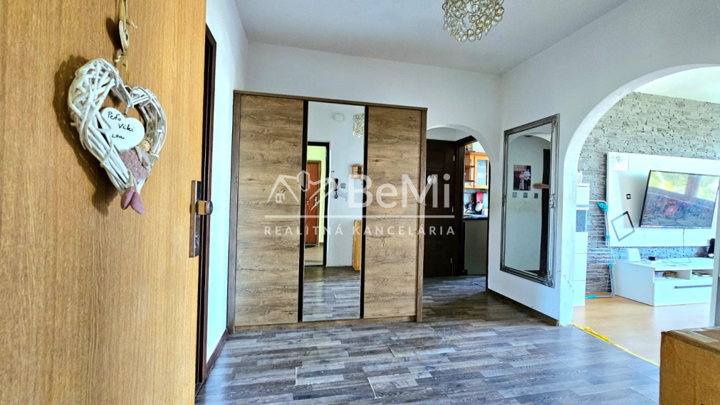 REZERVOVANÉ 3-IZBOVÝ BYT S BALKÓNOM BREZNO-MAZORNÍKOVO