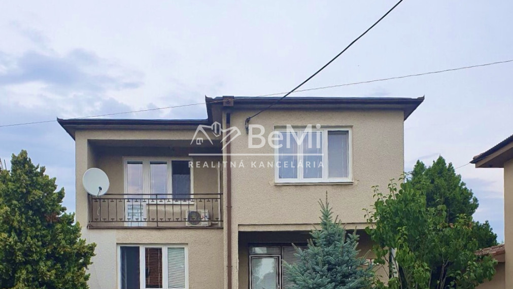 Priestranný 4-izbový rodinný dom v Malinove 005-12-NIBAa