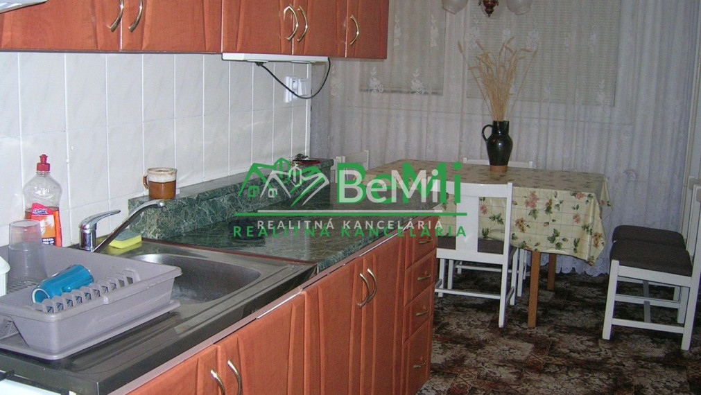 NR - 4 izb.,  širšie centrum - Rázusova ul., dobrá lokalita