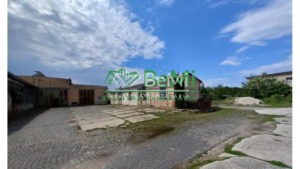 Predaj,  prevádzkový areál - Šahy (008-18-ERGA)