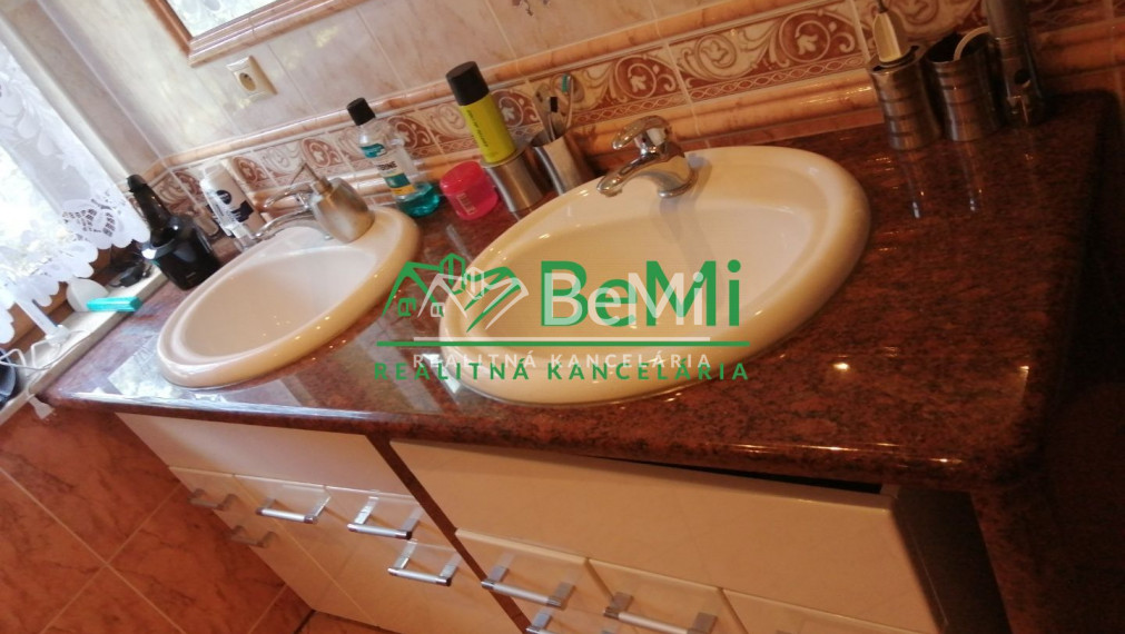 Predaj, rodinný dom Snežnica ( 025-12-MACHa)