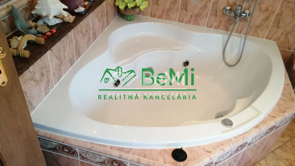 Predaj, rodinný dom Snežnica ( 025-12-MACHa)