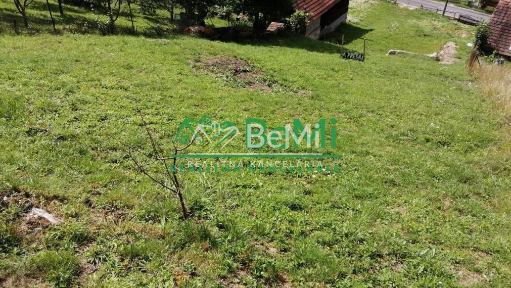 Predaj, pozemok, 1060m2, Lopušné Pažite (073-14-MACHa)