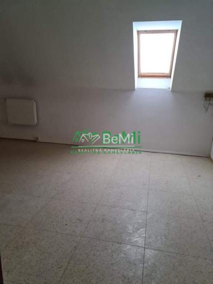 Predaj, Objekt, Makov, okr: Čadca (730-18-JAS)