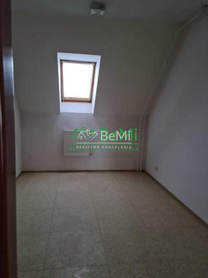 Predaj, Objekt, Makov, okr: Čadca (730-18-JAS)