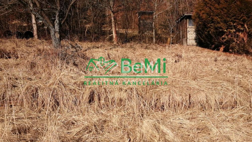 Predaj,  pozemok, 694 m2, Vranie,  Žilina (087-14-MACHa)