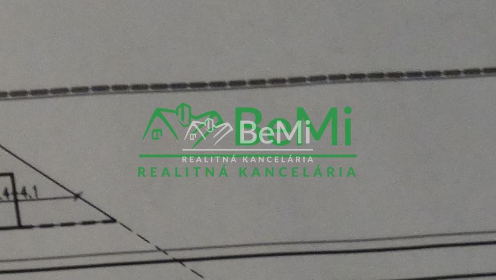 Pozemok Párovské Háje 3 272 m2 ,na výstavbu RD ,všetky IS ID 289-14-MIG