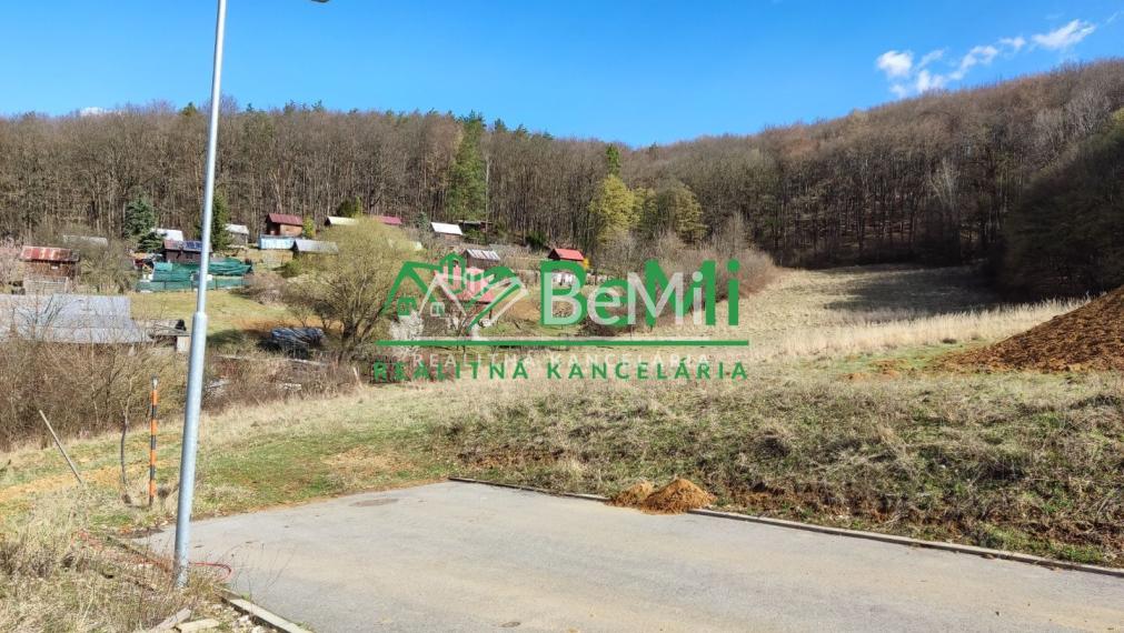 Stavebný Pozemok Kubrá  008-14-ROHOa