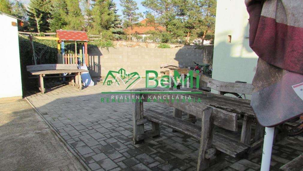 Predaj, komerčný objekt  - Žitavany (1060-18-AFI)