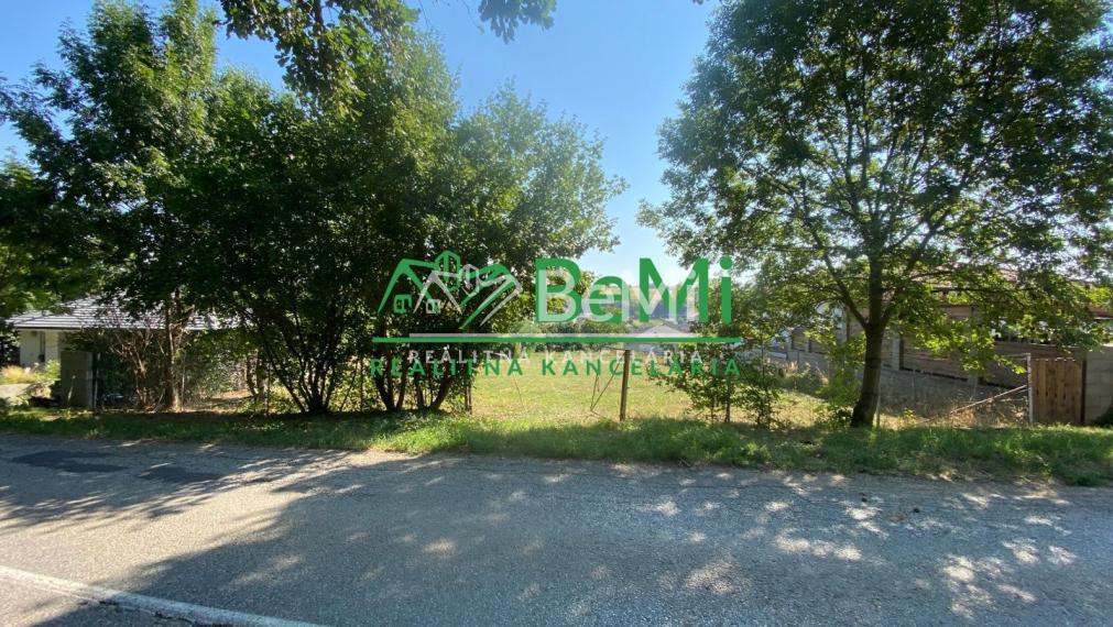 REZERVOVANÉ Pozemok Malý Lapáš 1 321 m2 ID 333-14-MIG