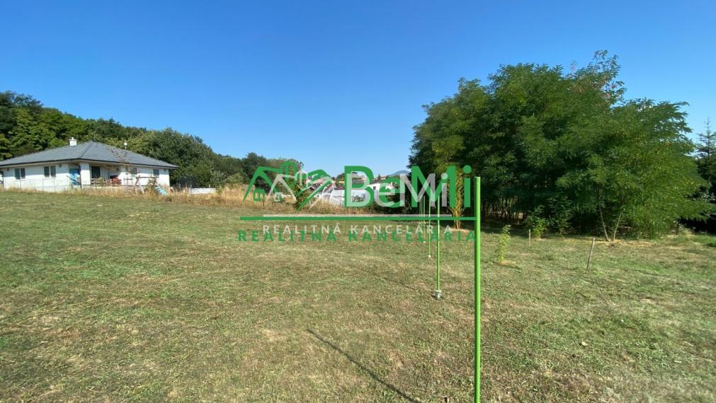 REZERVOVANÉ Pozemok Malý Lapáš 1 321 m2 ID 333-14-MIG