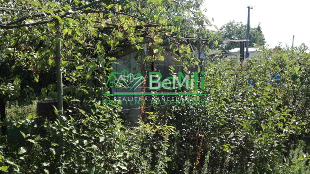 Predaj chatky so záhradou - Levice (025-13-DUJU)