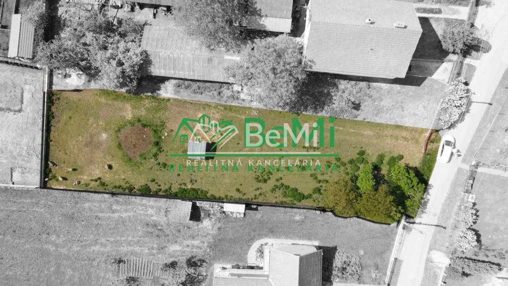 Znížená cena, veľký pozemok pre Váš dom v Cabaji