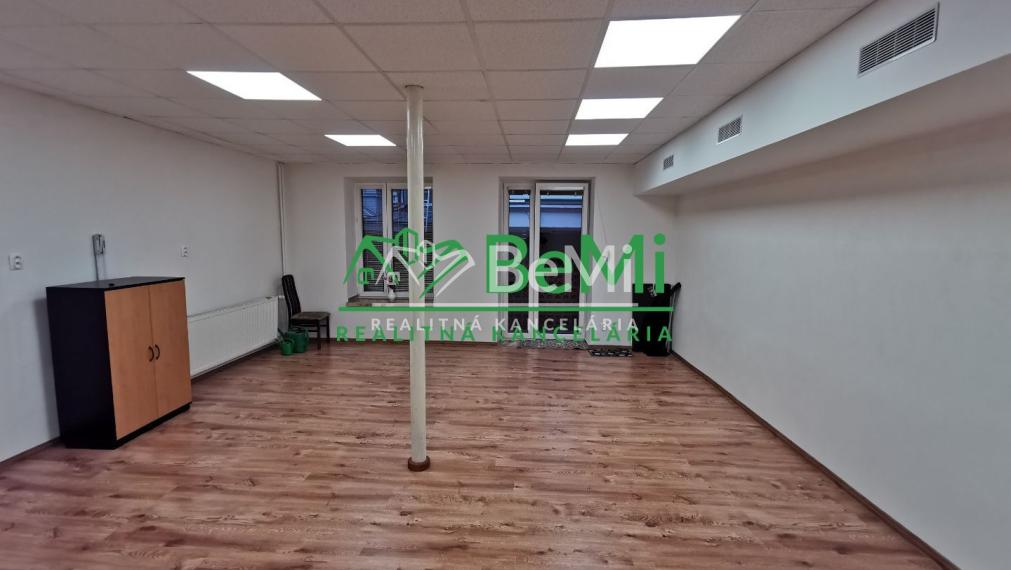 PRENÁJOM : Kancelárske priestory v centre Žilina (006-25-JSZ)