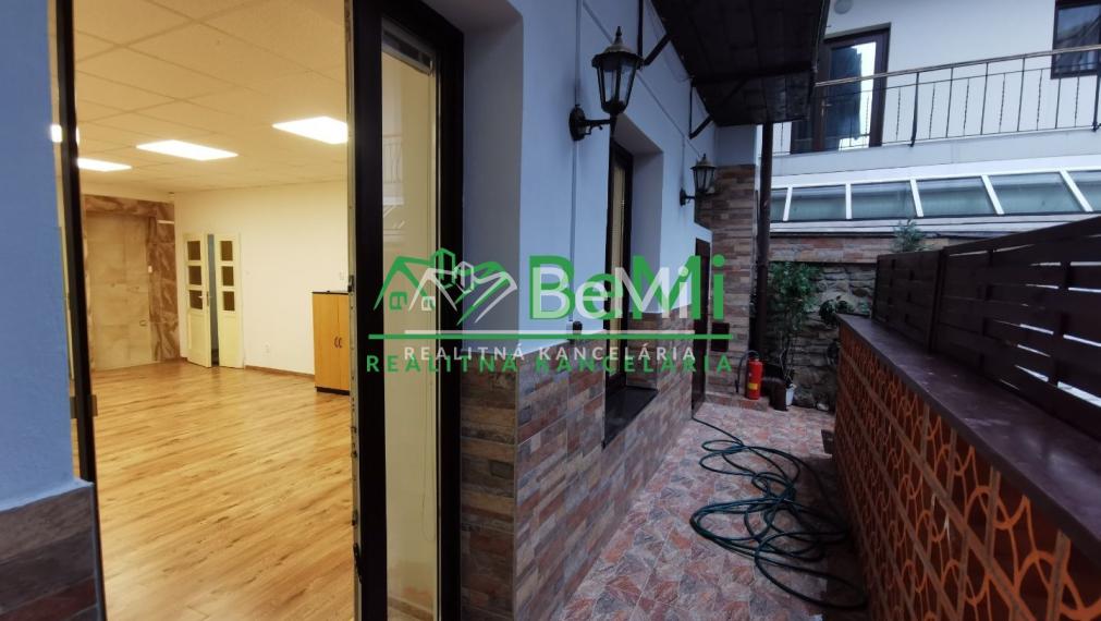 PRENÁJOM : Kancelárske priestory v centre Žilina (006-25-JSZ)