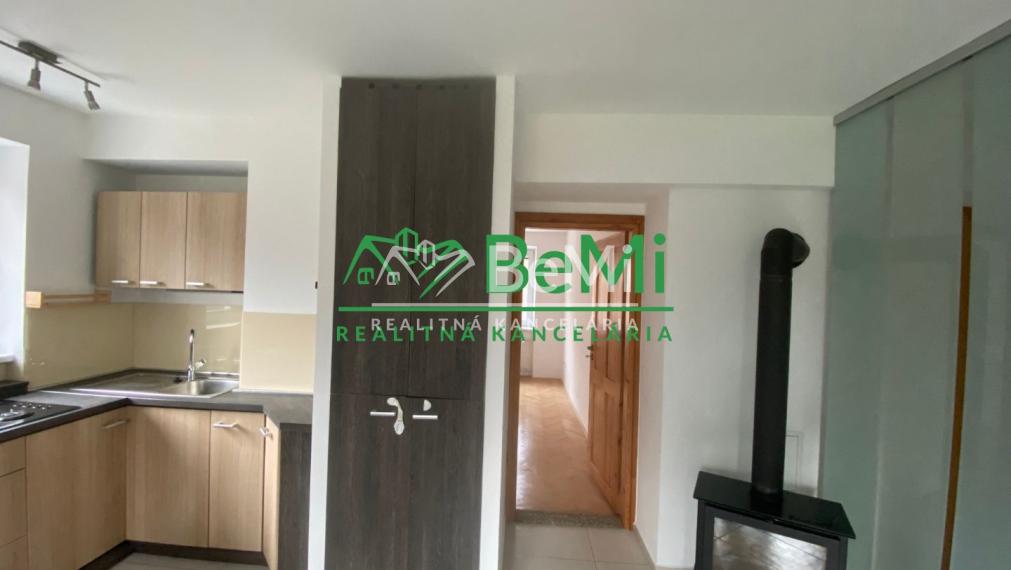 REZERVOVANÉ 3-izbový byt, Wilsonovo nábrežie Nitra ID 358-113-MIG