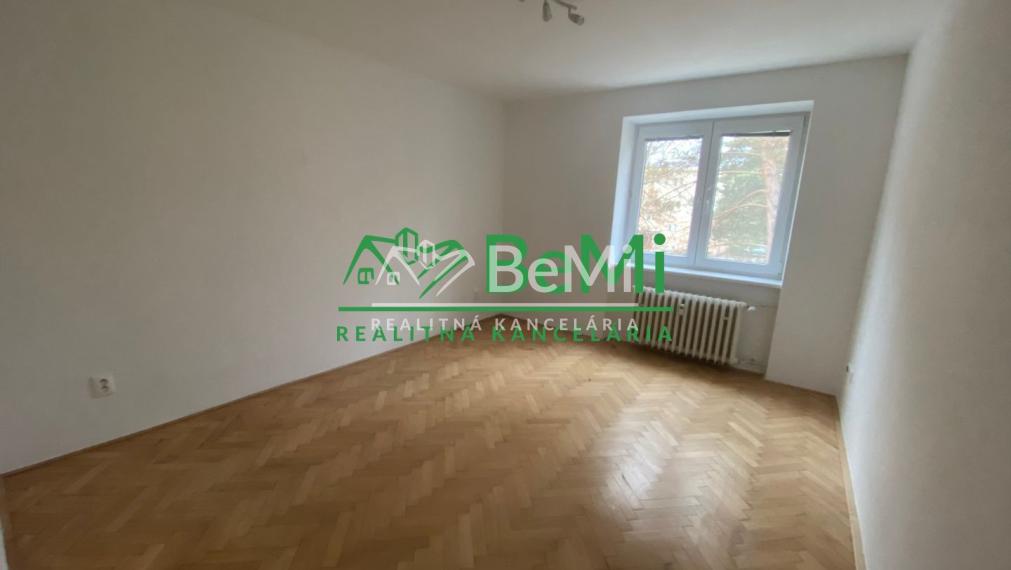 REZERVOVANÉ 3-izbový byt, Wilsonovo nábrežie Nitra ID 358-113-MIG