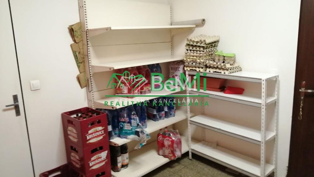 Predaj: obchodné a prevádzkové priestory, 216m2, Bytča, časť Mikšová (173-15-MACHa)