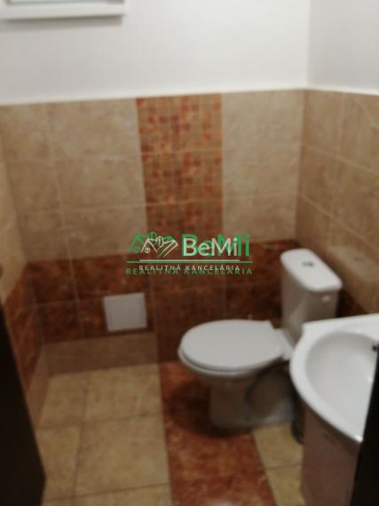 Predaj: obchodné a prevádzkové priestory, 216m2, Bytča, časť Mikšová (173-15-MACHa)