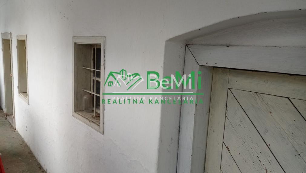 Predaj vidieckeho domu, chalupy - Žemberovce ( 041-12-DUJU)