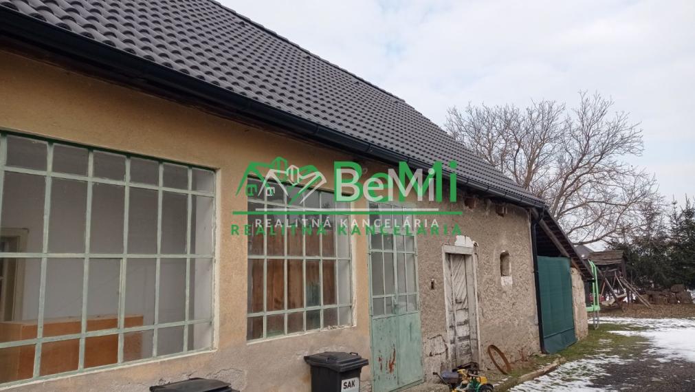 Predaj vidieckeho domu, chalupy - Žemberovce ( 041-12-DUJU)