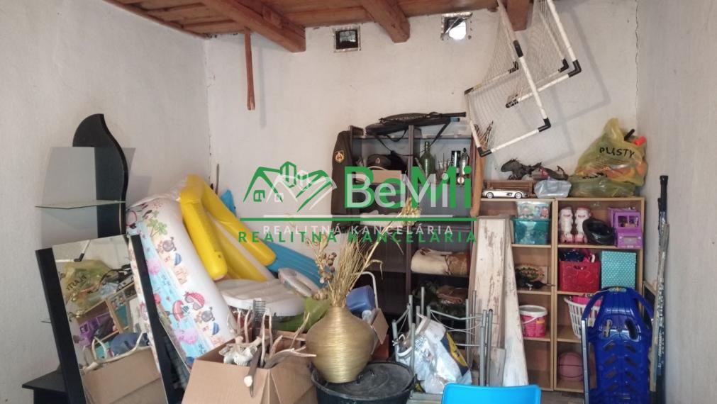 Predaj vidieckeho domu, chalupy - Žemberovce ( 041-12-DUJU)
