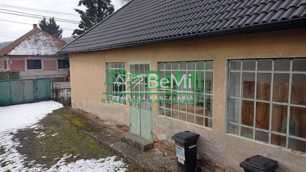 Predaj vidieckeho domu, chalupy - Žemberovce ( 041-12-DUJU)