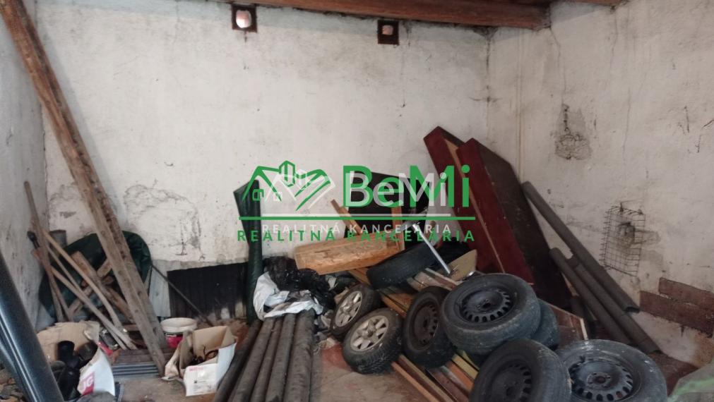 Predaj vidieckeho domu, chalupy - Žemberovce ( 041-12-DUJU)