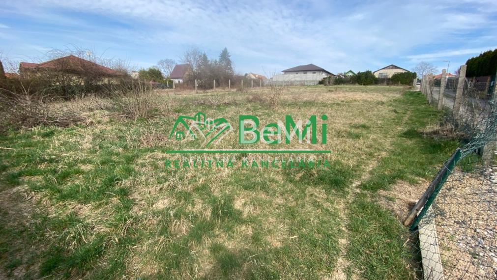 Pozemok so stavebným povolením 713 m2 Lehota pri Nitre ID 380-14-MIG