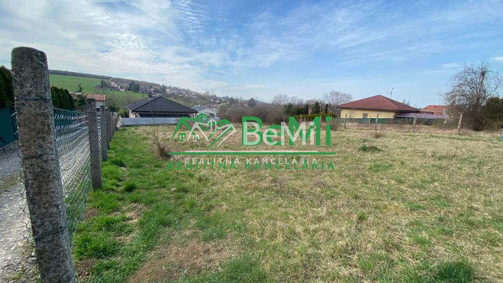 Pozemok so stavebným povolením 713 m2 Lehota pri Nitre ID 380-14-MIG